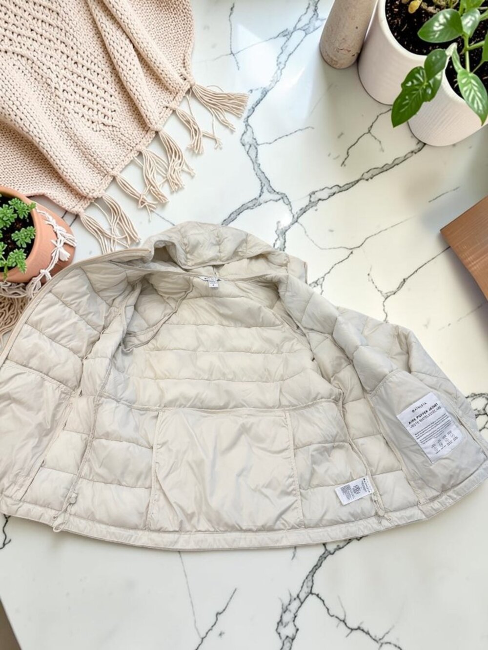 Athleta Aire Puffer Jacket Ivory Cream Size Medium - Picture 8 of 12